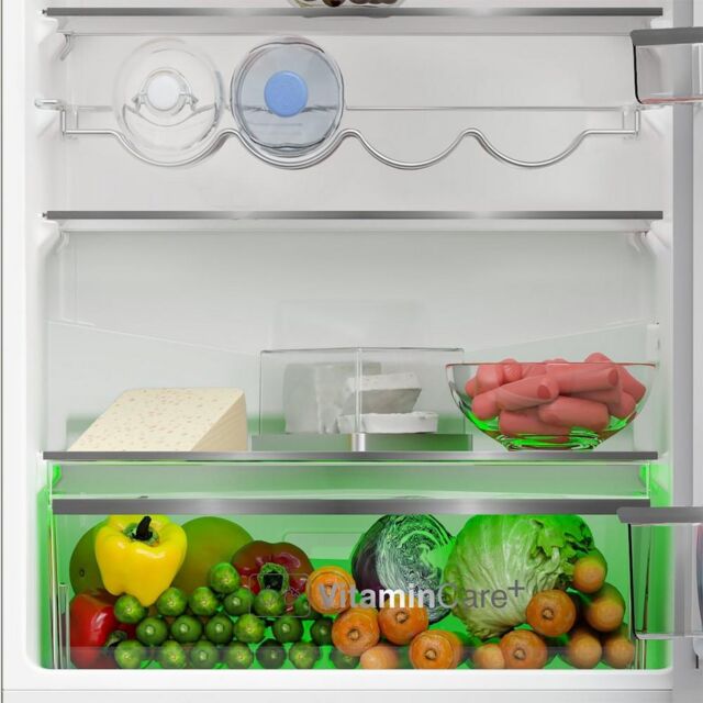 Blomberg KGM4574V 54cm 50/50 Frost Free Fridge Freezer - White