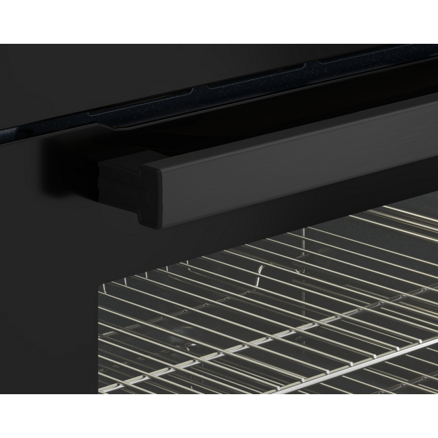Blomberg ROEN8232WBP 72L Electric Oven Black