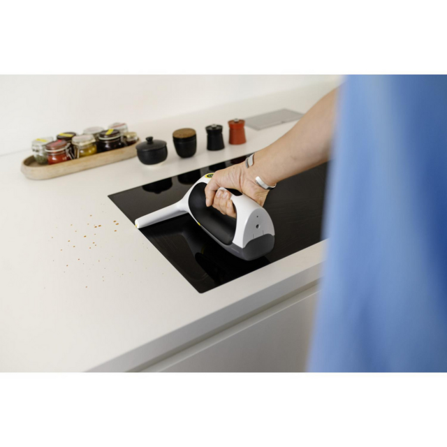 K?rcher WV2 Universal Care Window Vac White
