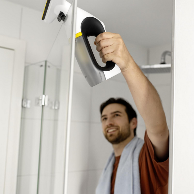 K?rcher WV2 Universal Care Window Vac White